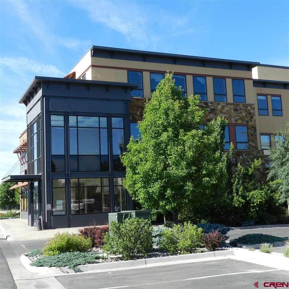 3. Commercial for Sale at 1404 Hawk Parkway Montrose, Colorado 81401 United States
