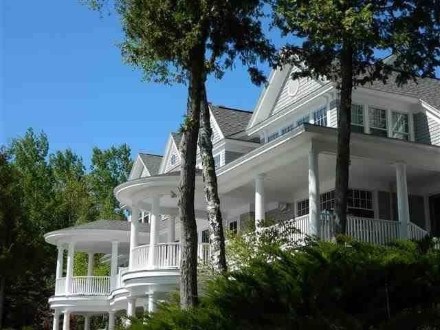 Single Family Homes at 6650 Lower Shore Drive Harbor Springs, Michigan 49740 United States