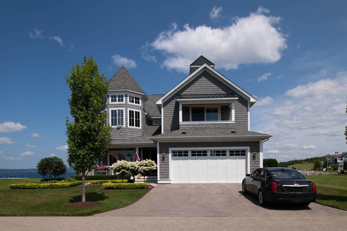 4. Single Family Homes at 3290 Village Harbor Drive Bay Harbor, Michigan 49770 United States