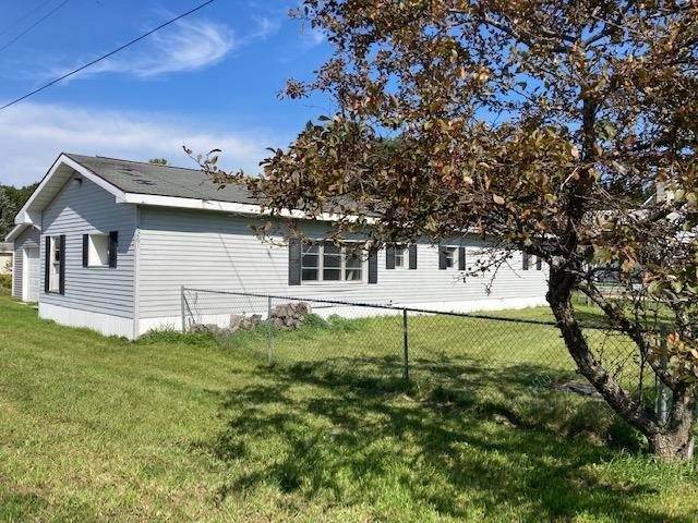 5. Single Family Homes for Sale at 6261 E Levering Road Levering, Michigan 49755 United States