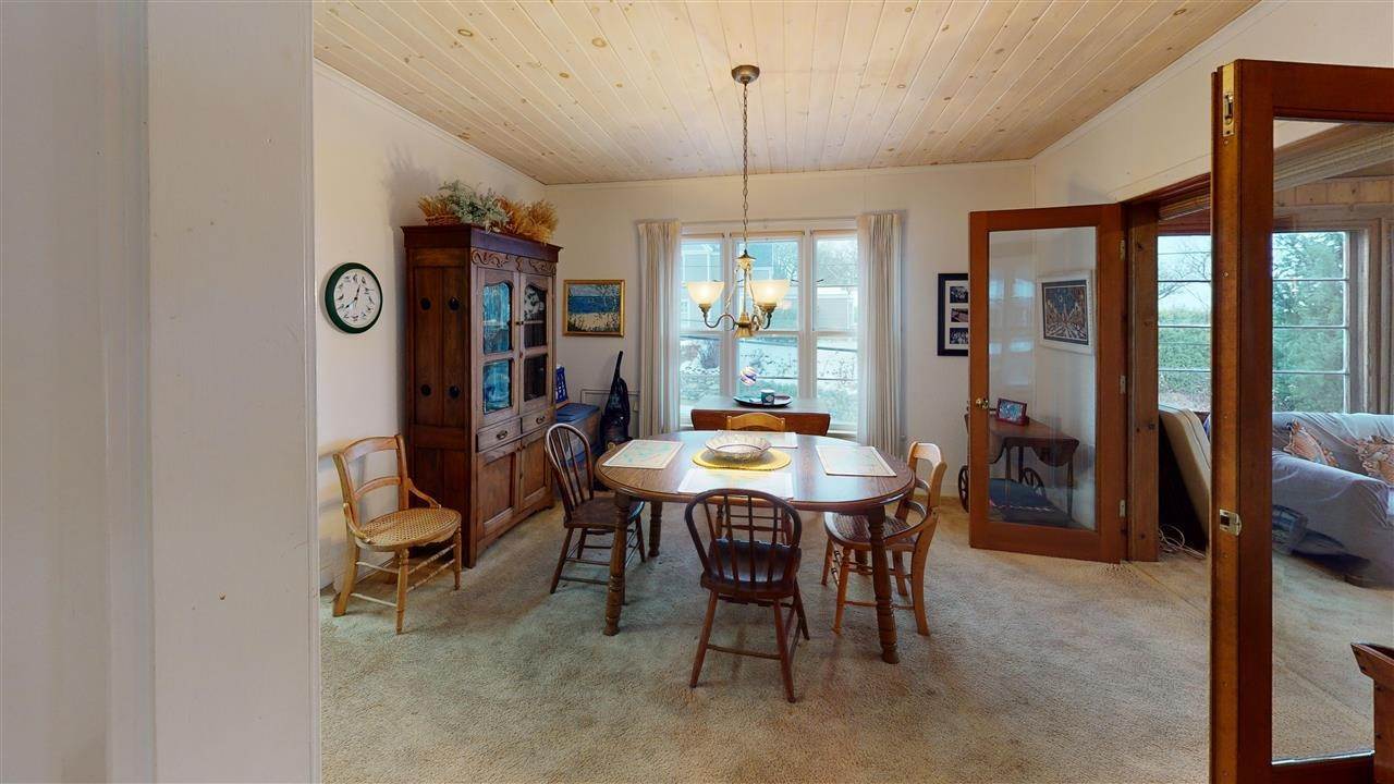 6. Single Family Homes for Sale at 110 W Bluff Street Harbor Springs, Michigan 49740 United States