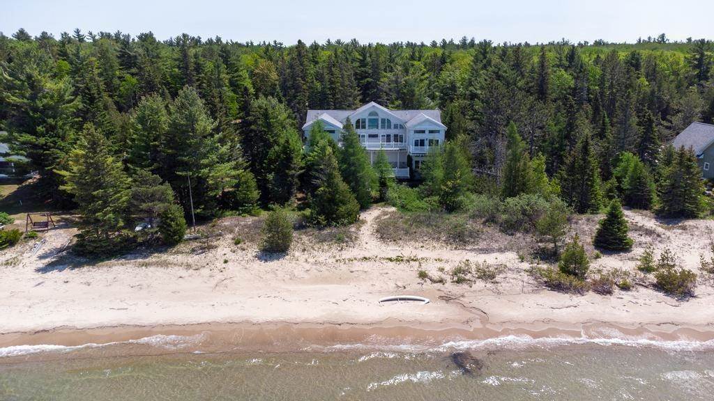 2. Single Family Homes for Sale at 6369 E Wilderness Park Drive Mackinaw City, Michigan 49701 United States