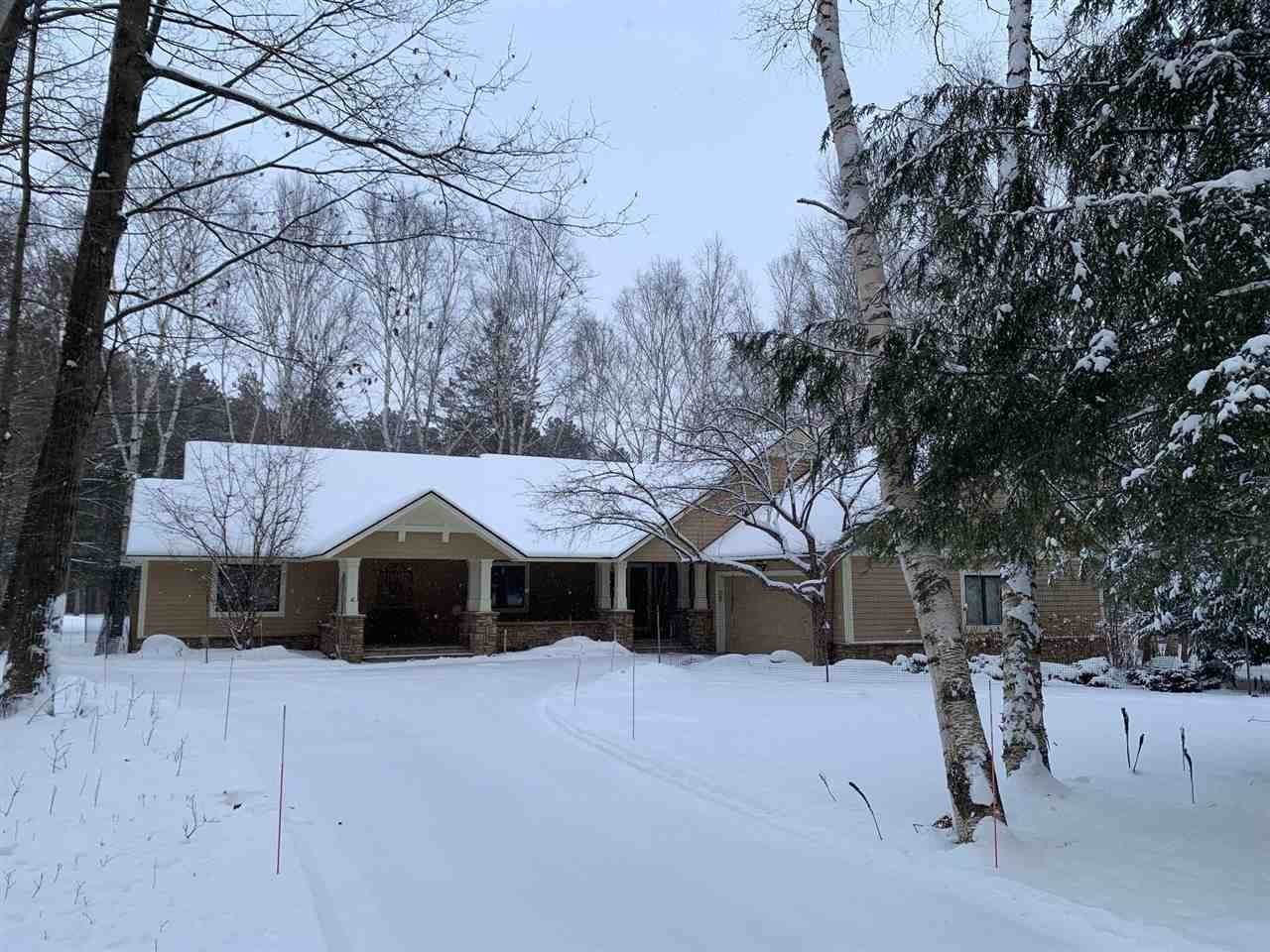 23. Single Family Homes for Sale at 2419 Greenbriar Harbor Springs, Michigan 49740 United States