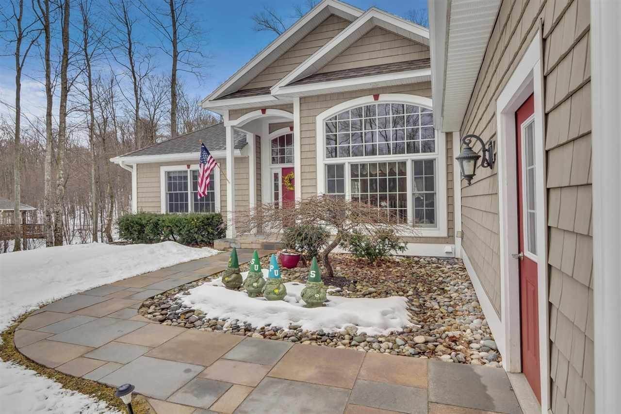 25. Single Family Homes for Sale at 1892 Chapel Hill Drive Petoskey, Michigan 49770 United States