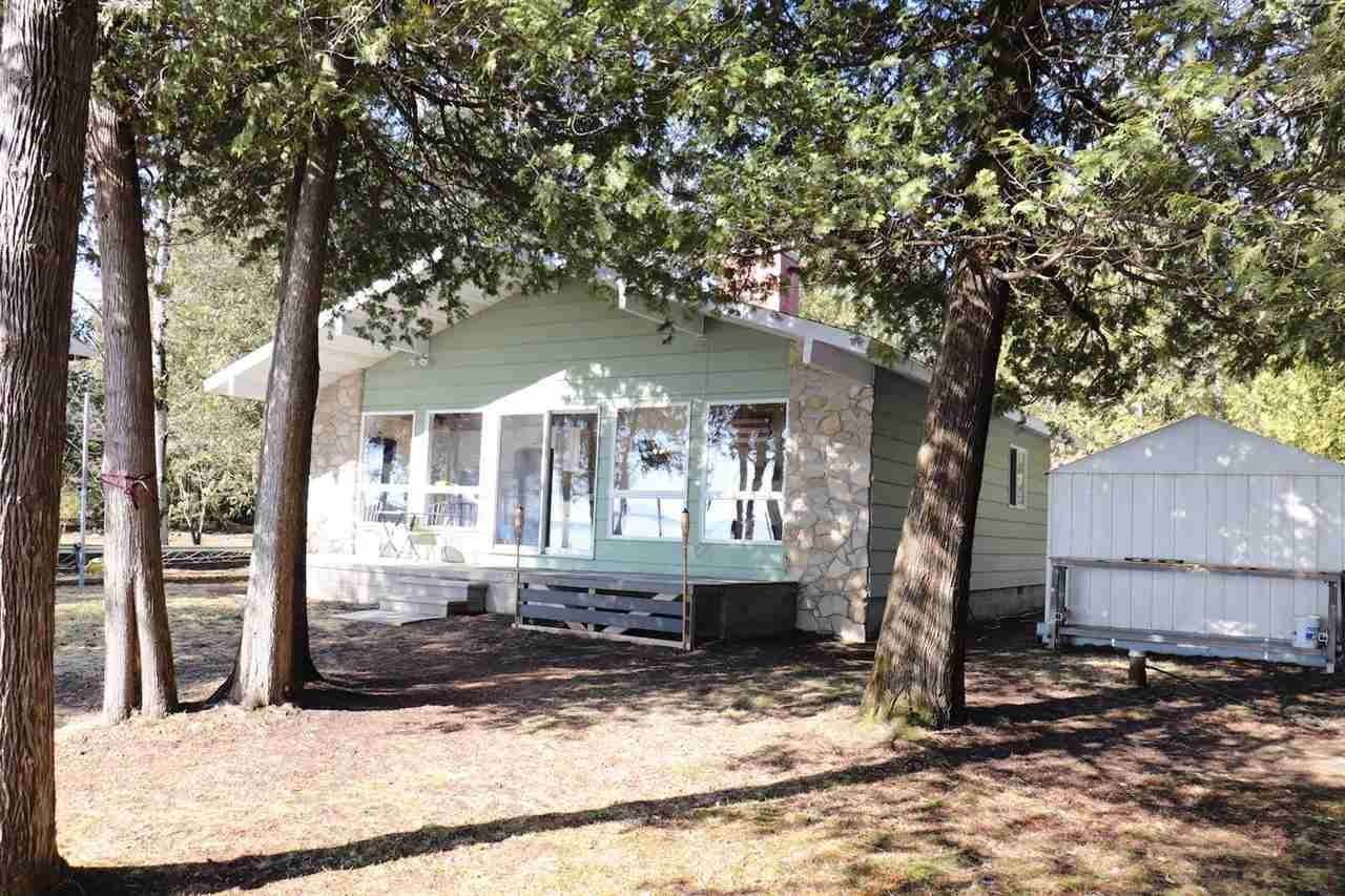 4. Single Family Homes for Sale at 33087 S Spring Bay Road De Tour Village, Michigan 49725 United States