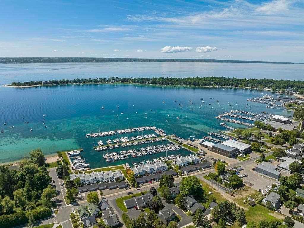 39. Single Family Homes for Sale at 591 E Bluff Drive Harbor Springs, Michigan 49740 United States