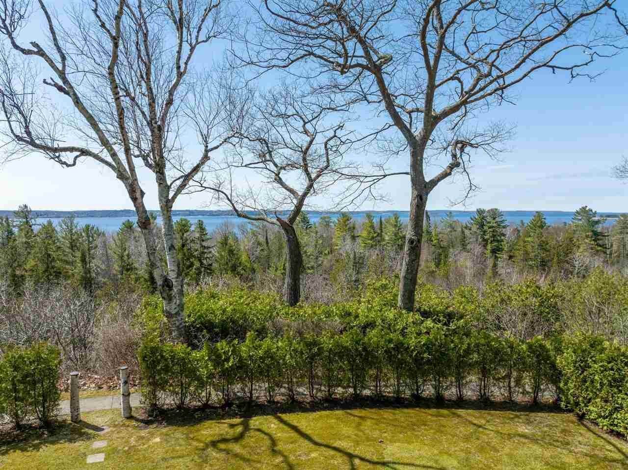 29. Single Family Homes for Sale at 1563 Sylvan Avenue Harbor Springs, Michigan 49740 United States
