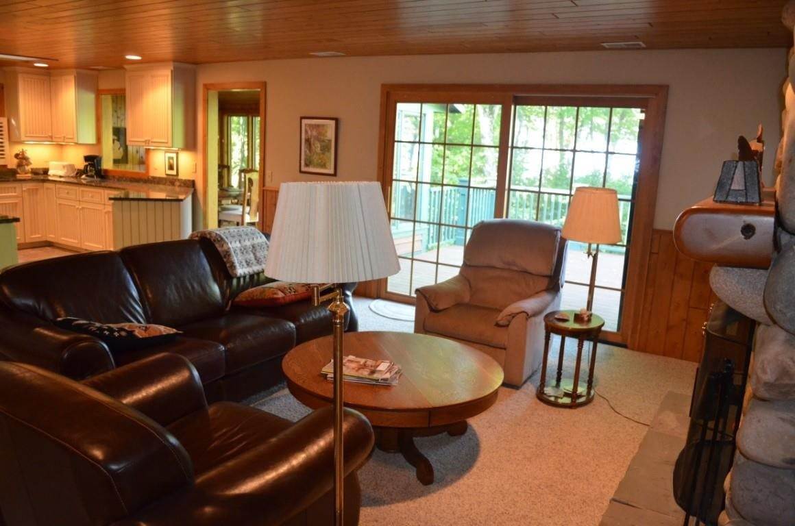 8. Single Family Homes for Sale at 9533 Thorne Street Harbor Springs, Michigan 49740 United States