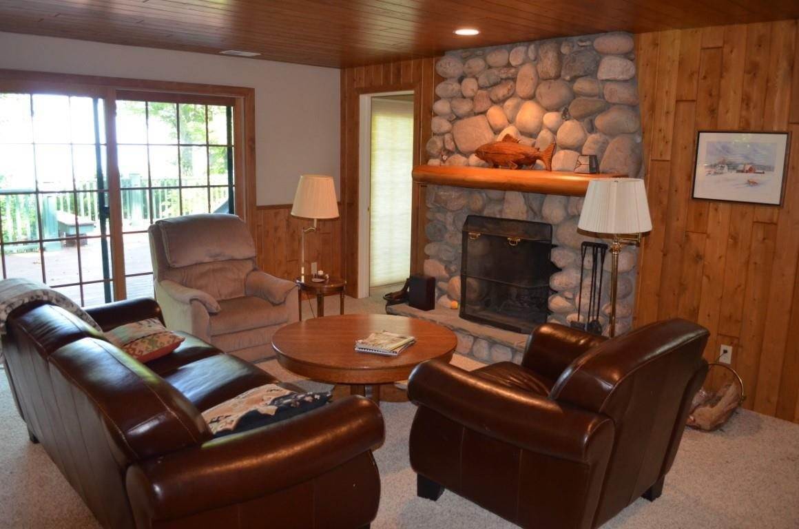 9. Single Family Homes for Sale at 9533 Thorne Street Harbor Springs, Michigan 49740 United States