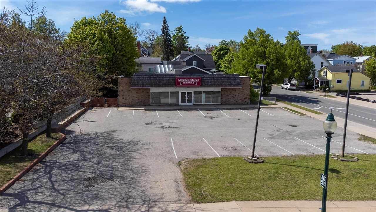 10. Commercial for Sale at 202 E Mitchell Petoskey, Michigan 49770 United States