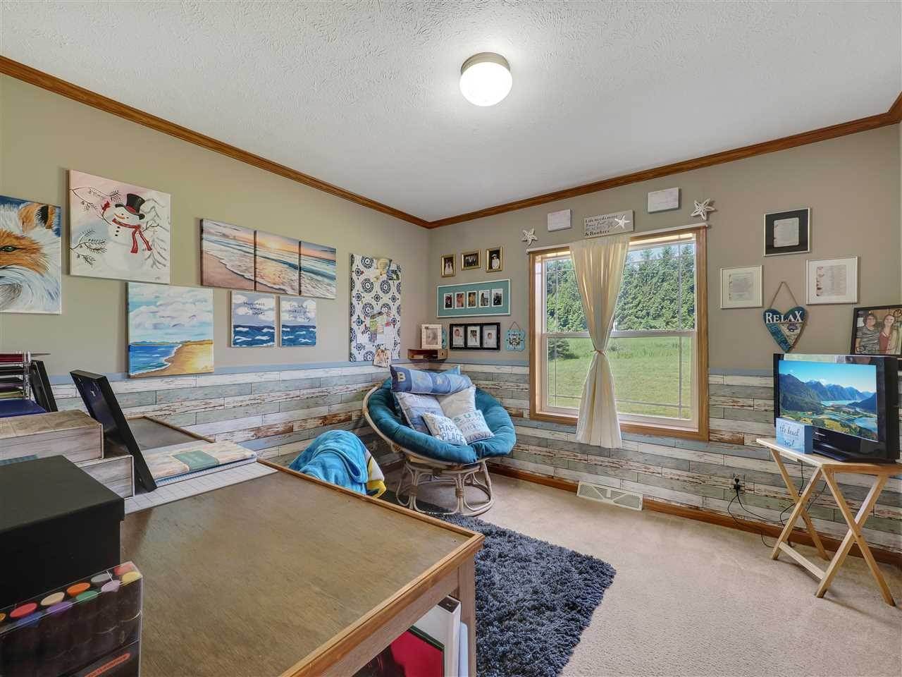 19. Single Family Homes for Sale at 4855 Church Road Petoskey, Michigan 49770 United States