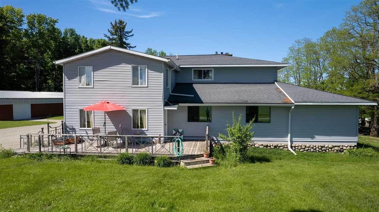 4. Single Family Homes for Sale at 2717 Marion Center Road Charlevoix, Michigan 49720 United States
