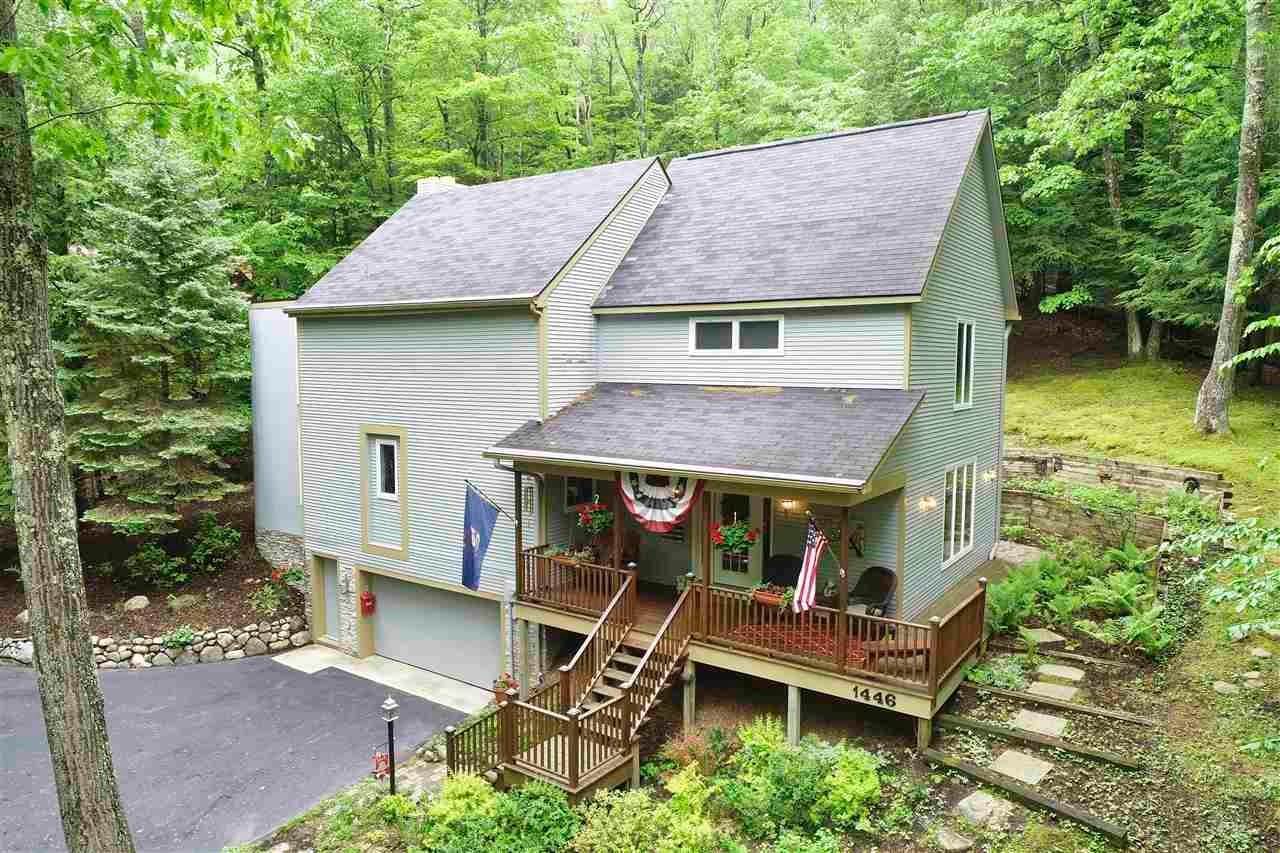 31. Single Family Homes for Sale at 1446 Timber Pass Harbor Springs, Michigan 49740 United States