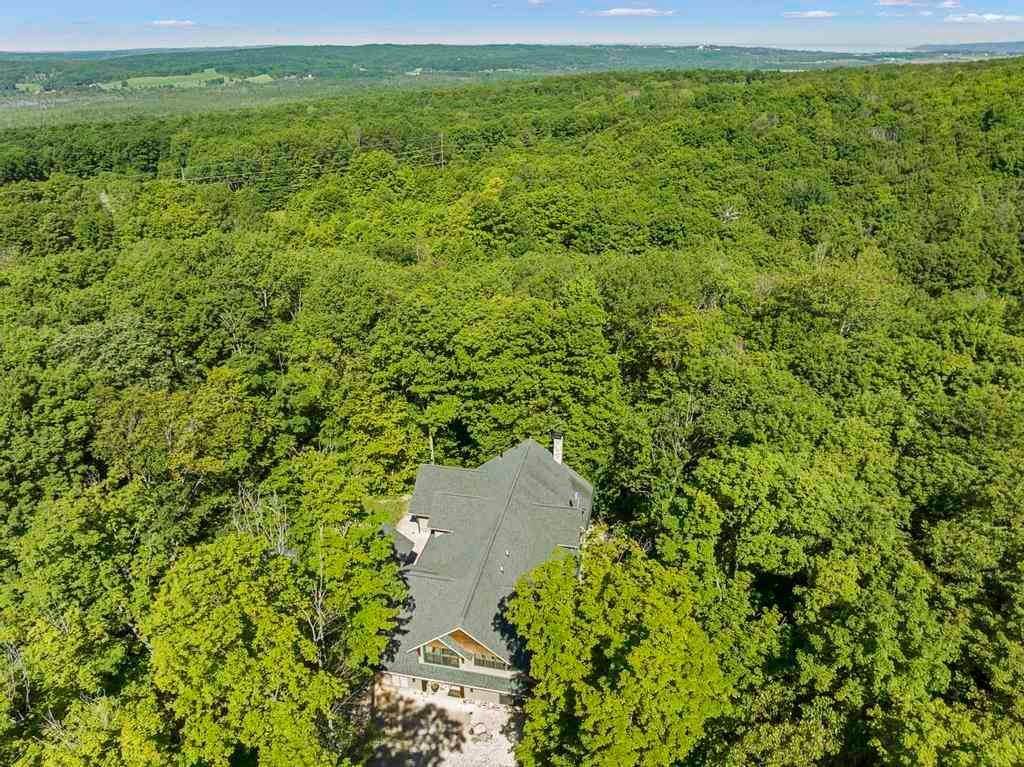 35. Single Family Homes for Sale at 4291 Mountainview Trail Boyne Falls, Michigan 49713 United States