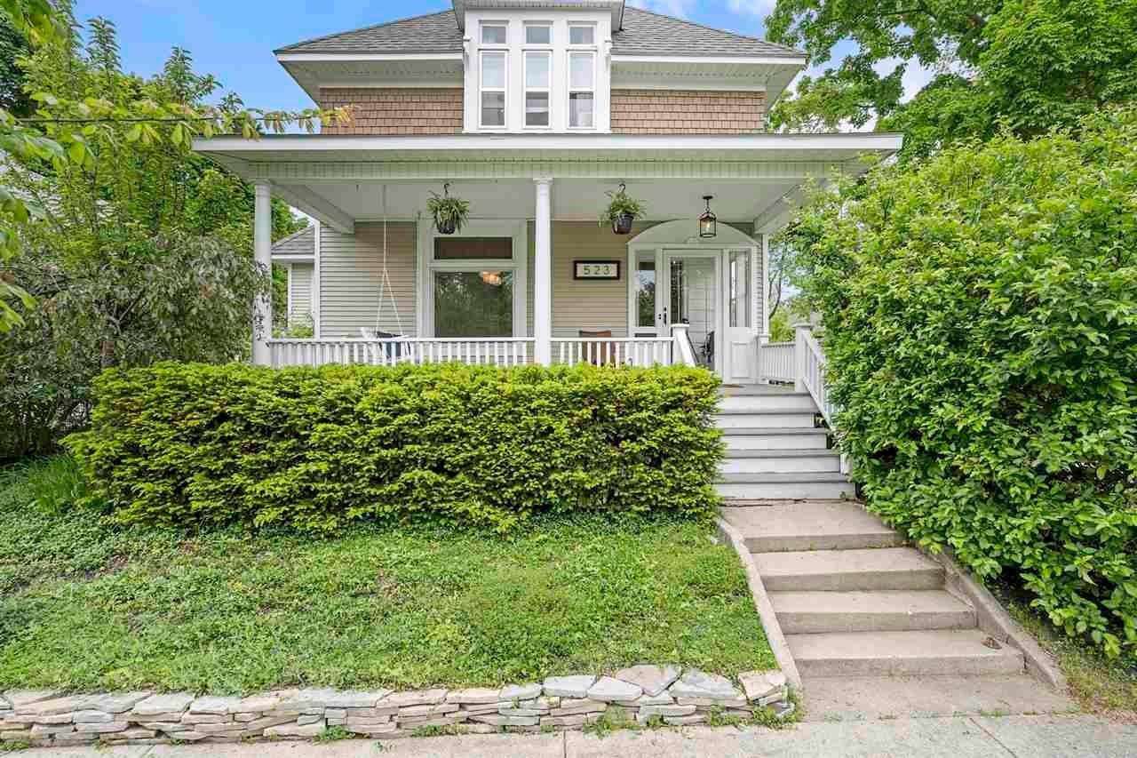 48. Single Family Homes for Sale at 523 State Street Petoskey, Michigan 49770 United States