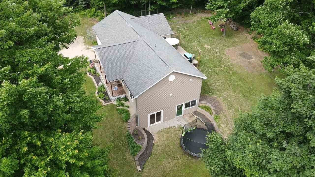 39. Single Family Homes for Sale at 4360 North Street Walloon Lake, Michigan 49796 United States