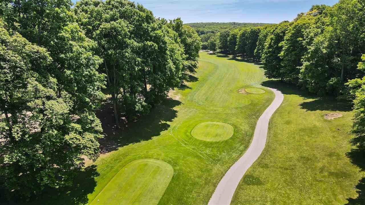7. Single Family Homes for Sale at 3170 Greenbriar Harbor Springs, Michigan 49740 United States