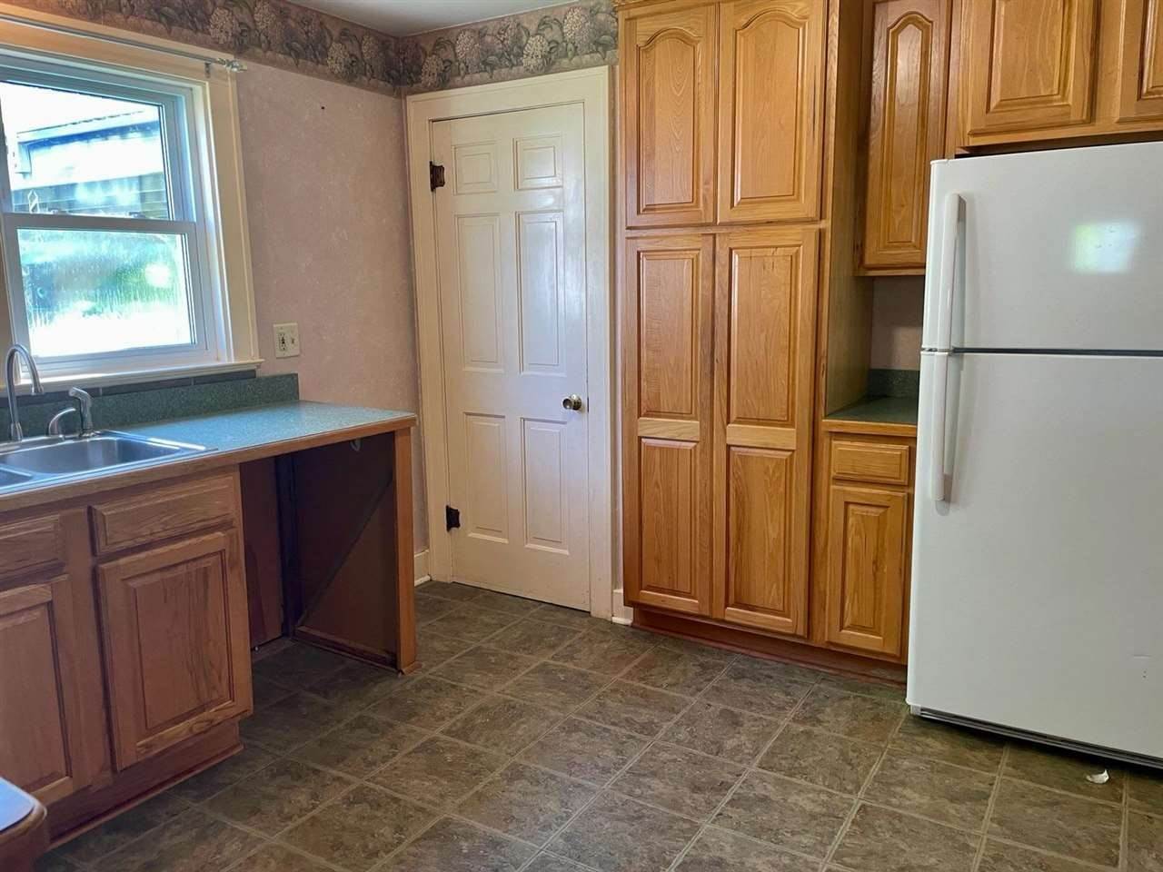 5. Single Family Homes for Sale at 5330 E Clyde Road Howell, Michigan 48855 United States