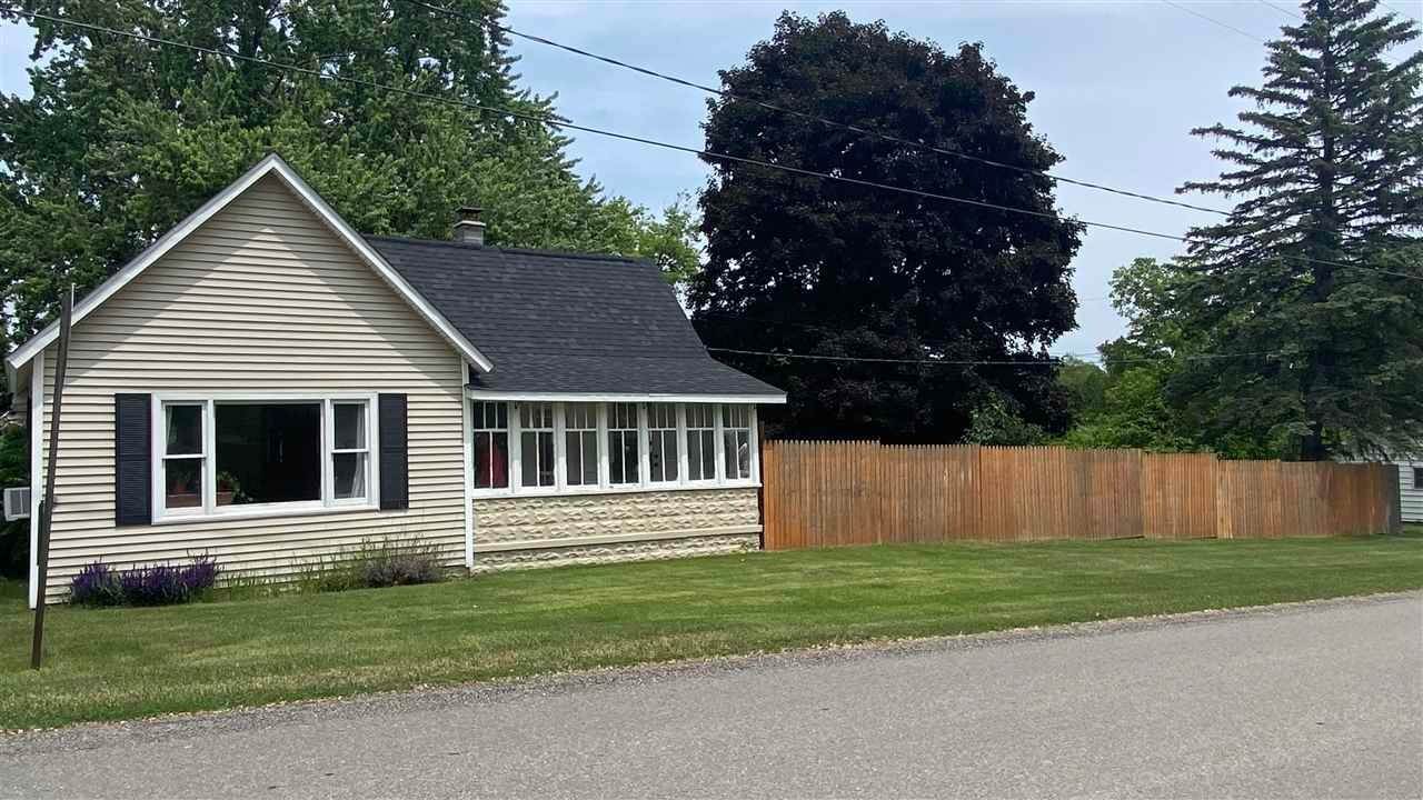 2. Single Family Homes for Sale at 8116 Ballard Street Central Lake, Michigan 49622 United States