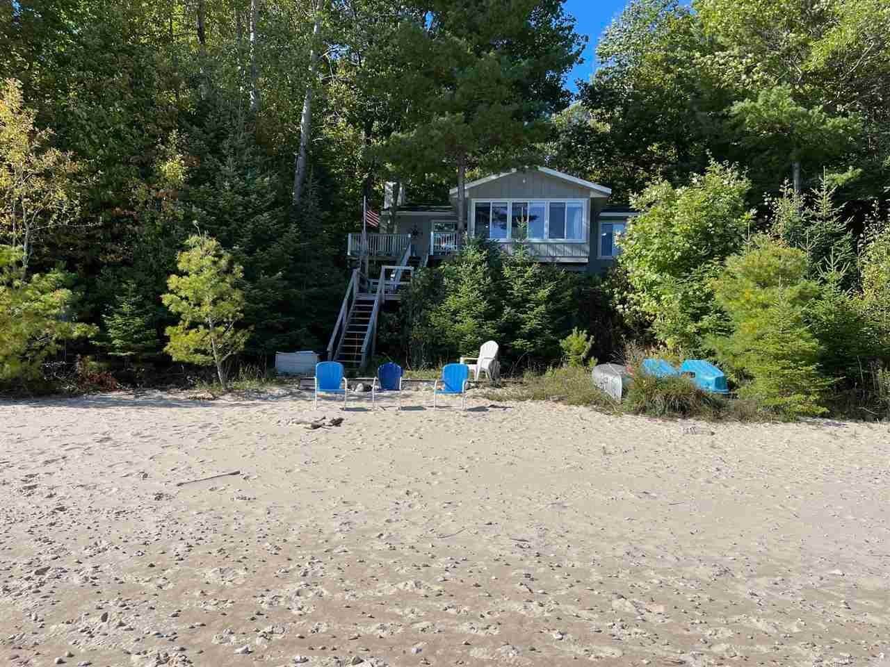 46. Single Family Homes for Sale at 30740 East Side Drive Beaver Island, Michigan 49782 United States
