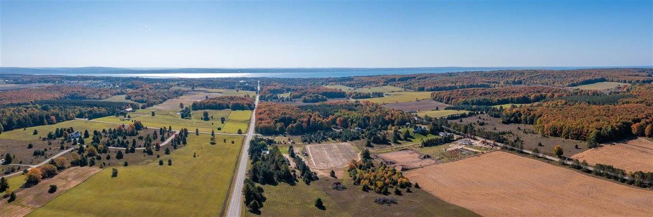 4. Land for Sale at 5850 Deer Run Trail Harbor Springs, Michigan 49740 United States
