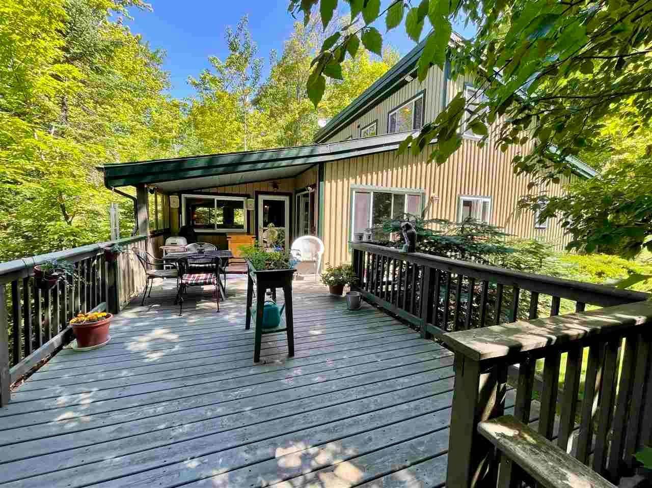 24. Single Family Homes for Sale at 31335 McFadden's Trail Beaver Island, Michigan 49782 United States