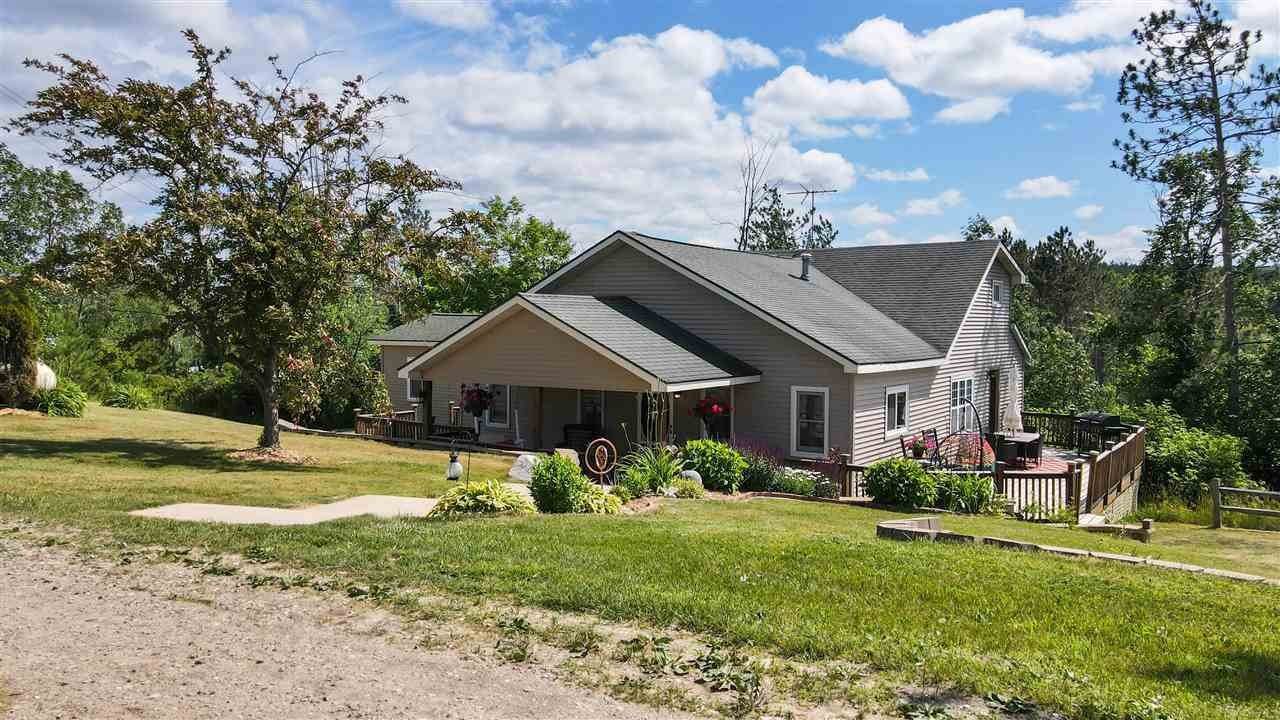 7. Single Family Homes for Sale at 661 Wilson Road Boyne City, Michigan 49712 United States