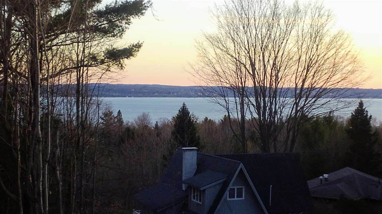 35. Single Family Homes for Sale at 108 Hill Drive Harbor Springs, Michigan 49740 United States