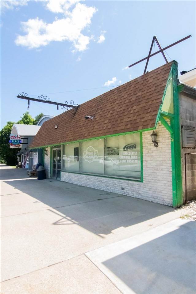 10. Commercial for Sale at 7525 S U.S 31 Highway Alanson, Michigan 49706 United States