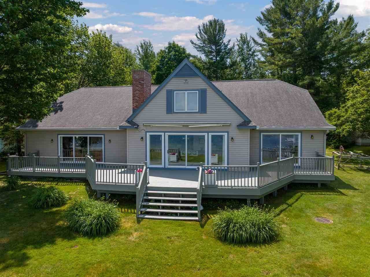 35. Single Family Homes for Sale at 5361 Graham Road Petoskey, Michigan 49770 United States