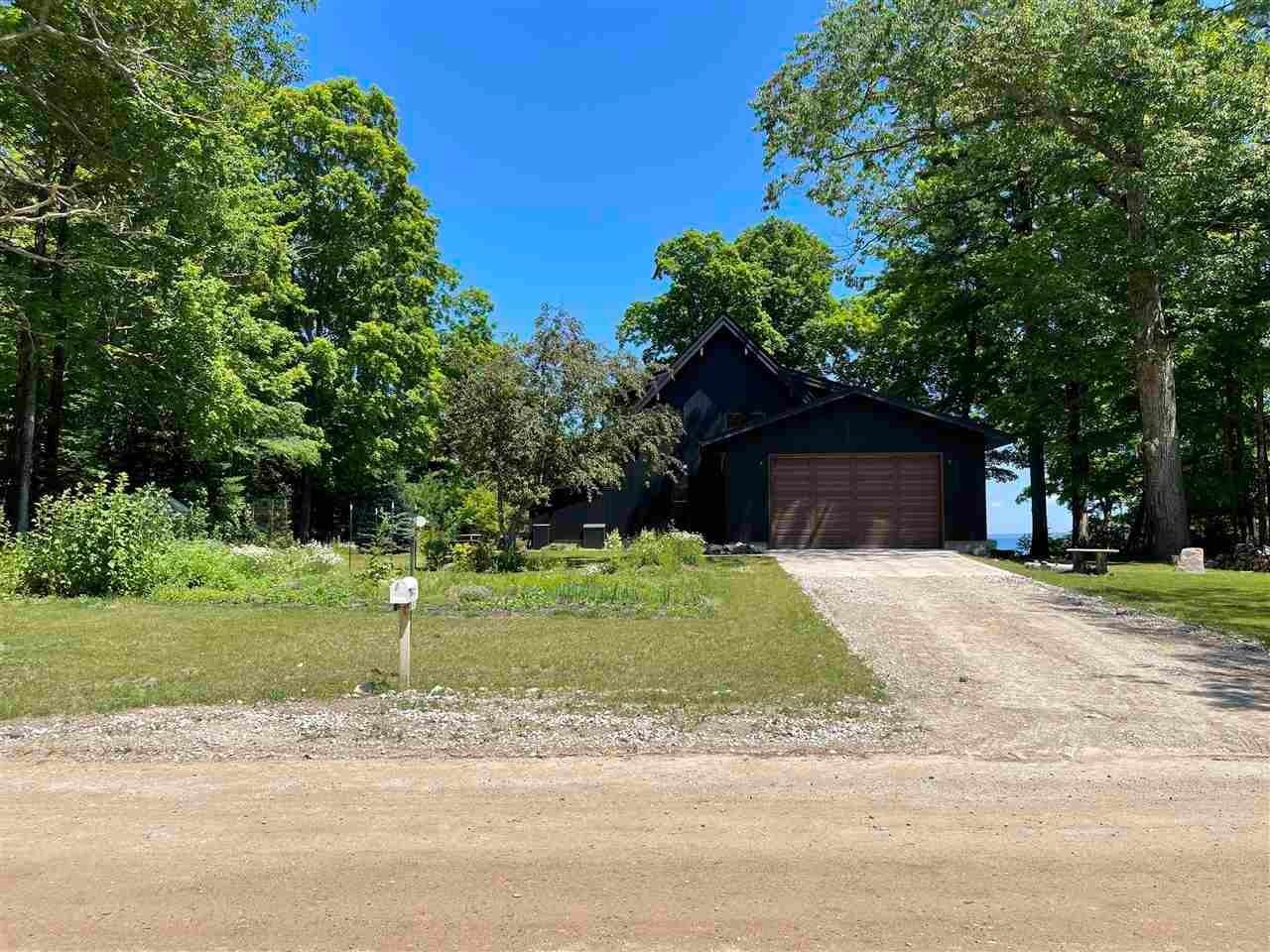 3. Single Family Homes for Sale at 29670 East Side Drive Beaver Island, Michigan 49782 United States