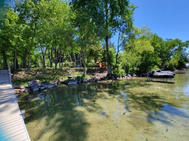 37. Single Family Homes for Sale at 8923 S East Torch Lake Drive Alden, Michigan 49612 United States