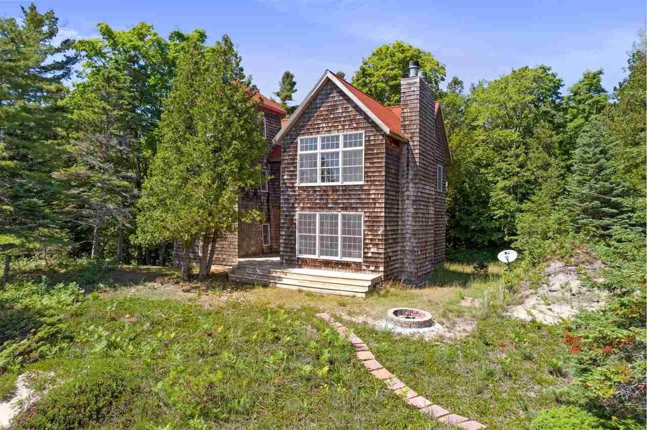 10. Single Family Homes for Sale at 29320 Betsy Smith Beaver Island, Michigan 49782 United States