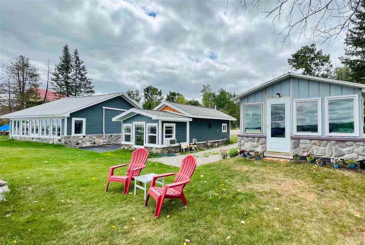 29. Single Family Homes for Sale at 5087 Lakeshore Road Boyne City, Michigan 49712 United States