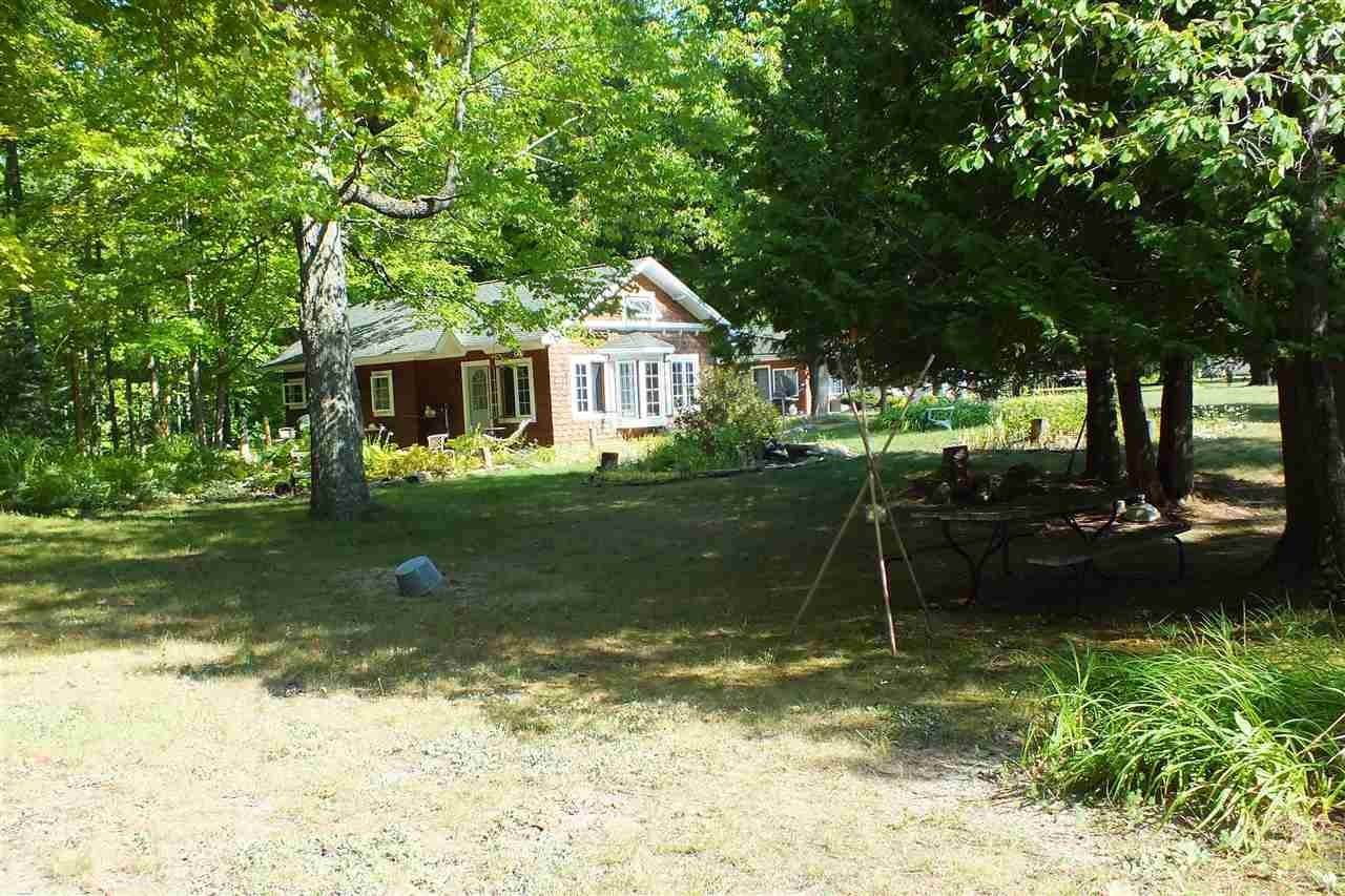 36. Single Family Homes for Sale at 2383 Hidden Valley Charlevoix, Michigan 49720 United States