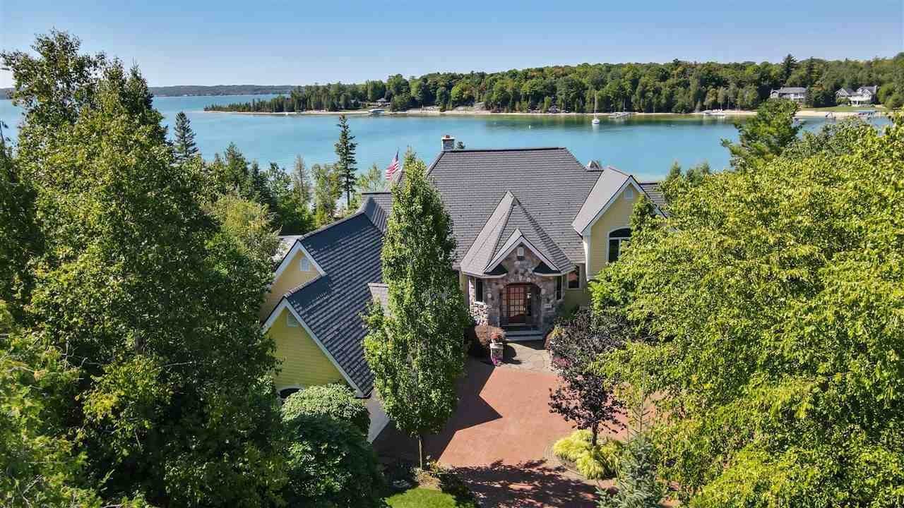 5. Single Family Homes for Sale at 7655 Oyster Bay Drive Charlevoix, Michigan 49720 United States