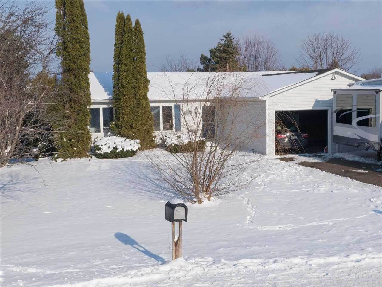 Single Family Homes for Sale at 364 Hill Crest Drive Petoskey, Michigan 49770 United States