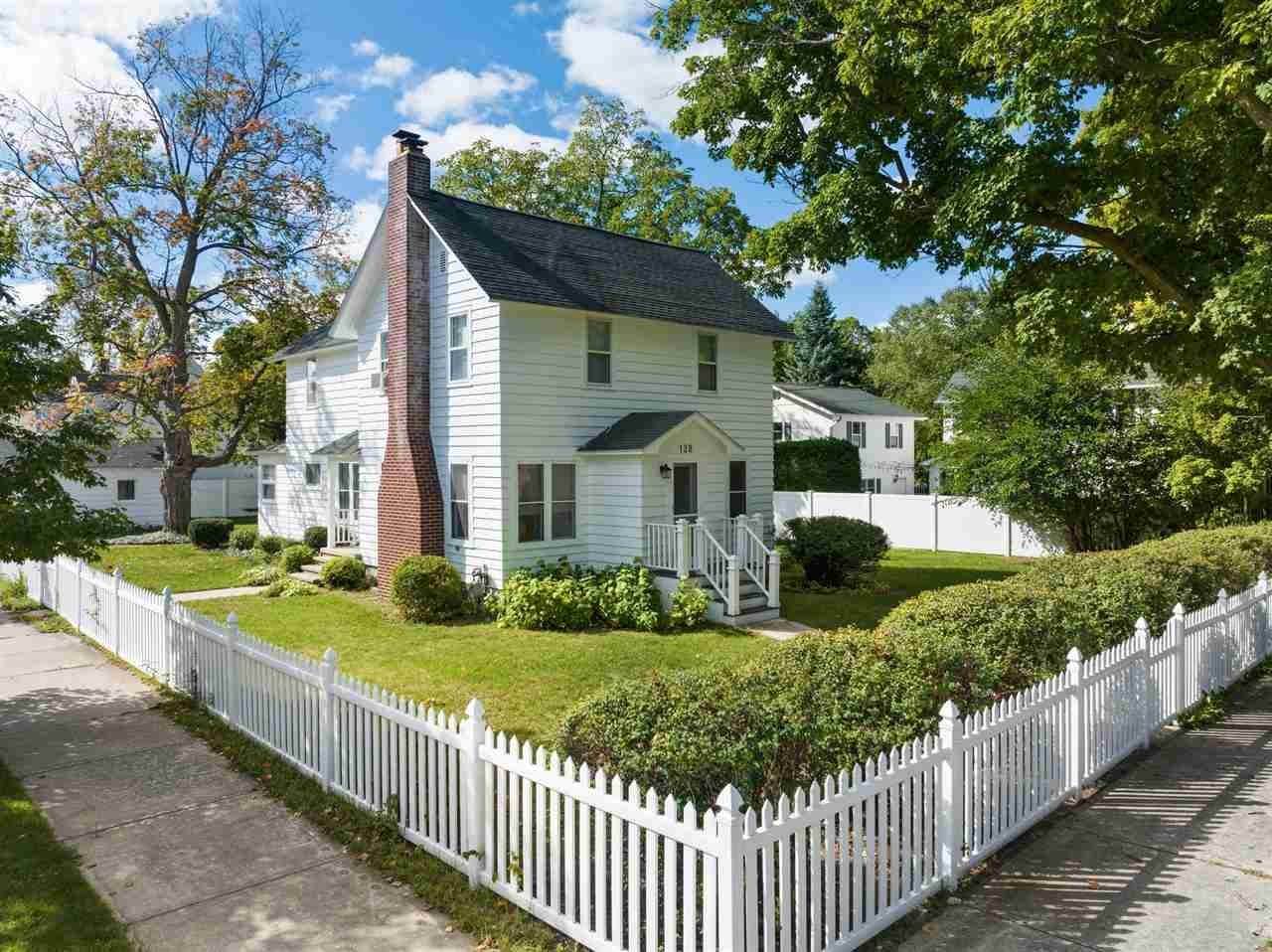 Single Family Homes for Sale at 128 E Cedar Street Boyne City, Michigan 49712 United States
