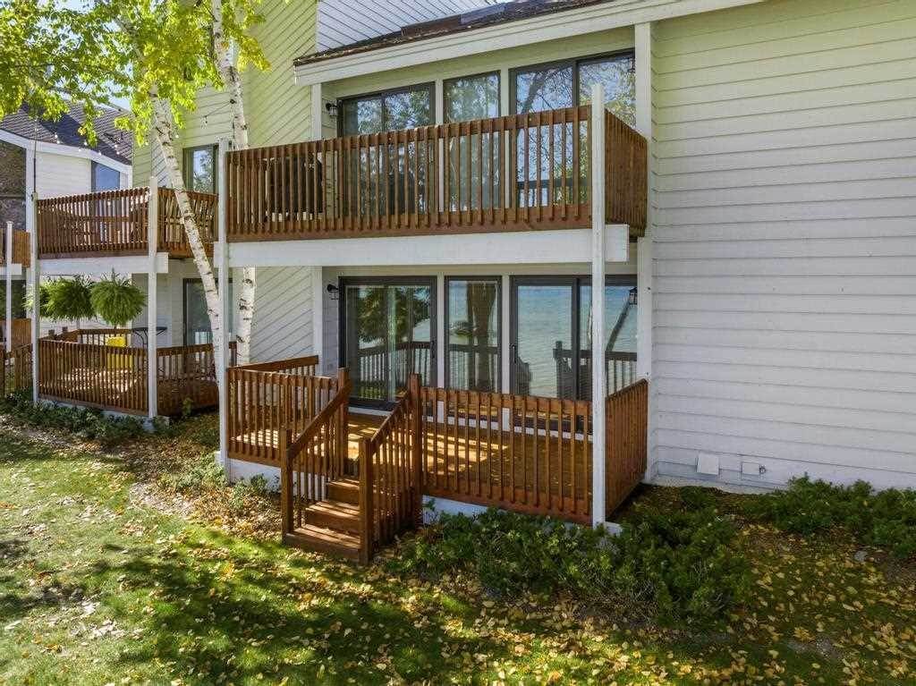 17. Single Family Homes for Sale at 3480 N Lakeside Drive Petoskey, Michigan 49770 United States