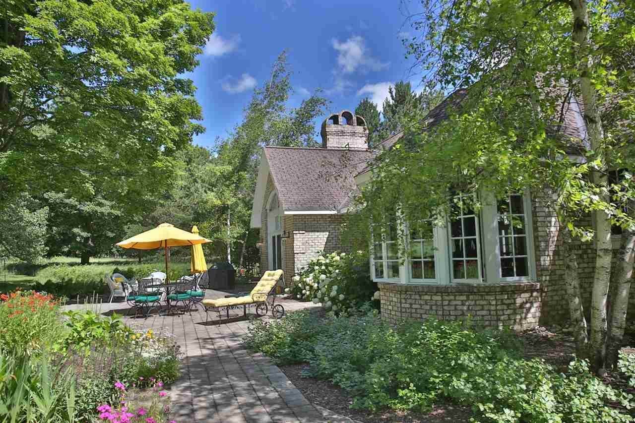 17. Single Family Homes for Sale at 415 Heather Drive Harbor Springs, Michigan 49740 United States