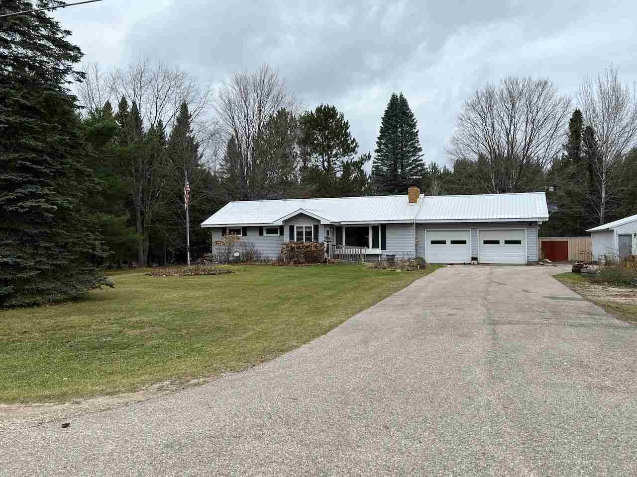 35. Single Family Homes for Sale at 7031 E Brutus Road Brutus, Michigan 49716 United States