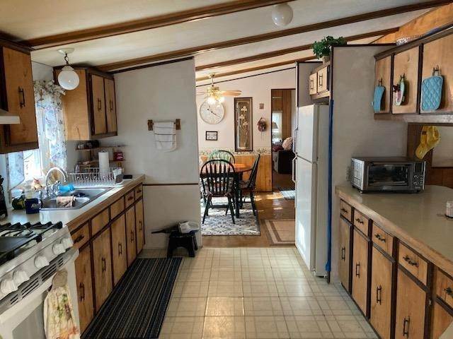 19. Single Family Homes for Sale at 4725 W Levering Road Harbor Springs, Michigan 49740 United States