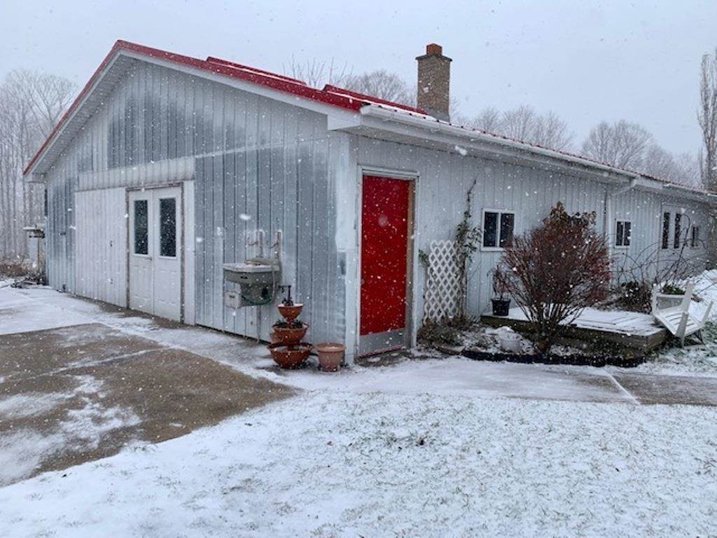 1. Single Family Homes for Sale at 3003 Williams Road East Jordan, Michigan 49727 United States