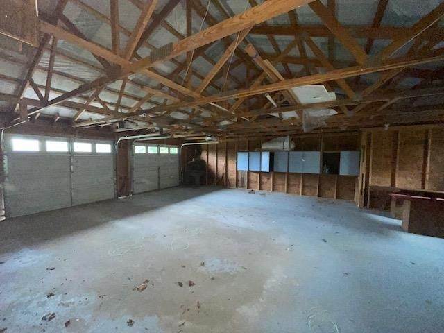 23. Single Family Homes for Sale at 7961 Armock Road Alanson, Michigan 49706 United States