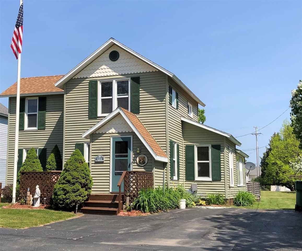 4. Single Family Homes for Sale at 111 E Sinclair Street Mackinaw City, Michigan 49701 United States
