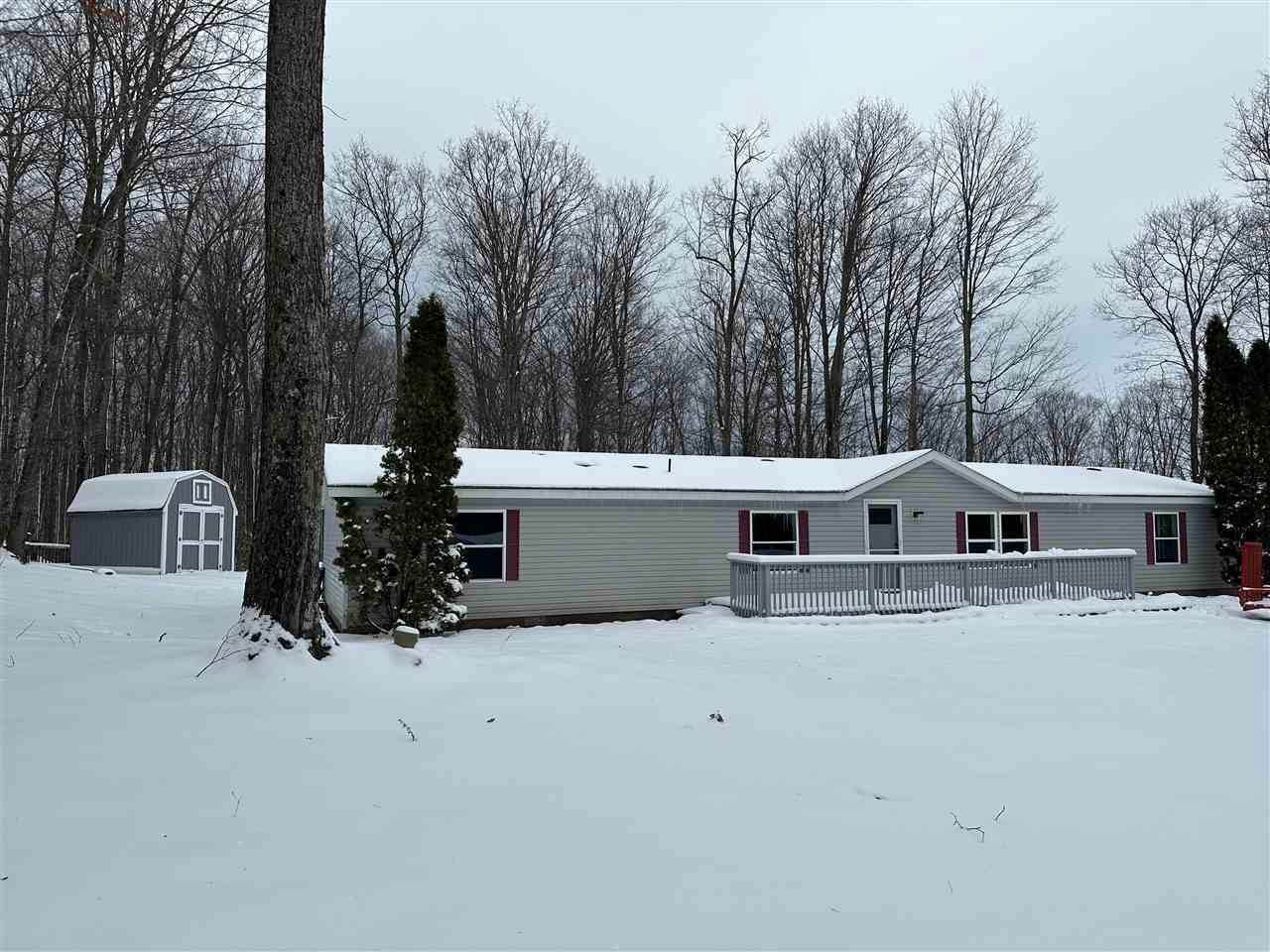 Single Family Homes for Sale at 930 Woodridge Trail Petoskey, Michigan 49770 United States