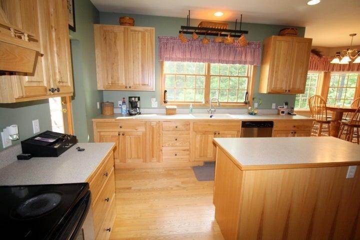 24. Single Family Homes for Sale at 9871 Parke Road Alanson, Michigan 49749 United States