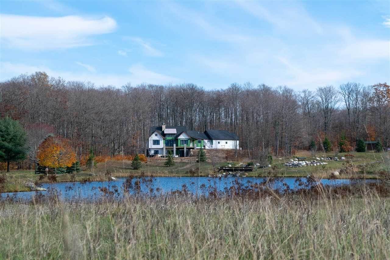 6. Single Family Homes for Sale at 2360 Columbia Point Harbor Springs, Michigan 49740 United States