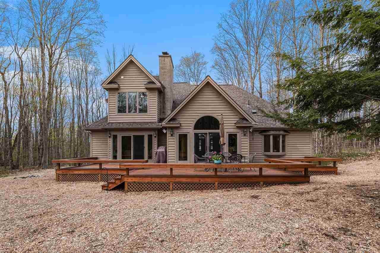 25. Single Family Homes for Sale at 127 Stag's Run Harbor Springs, Michigan 49740 United States