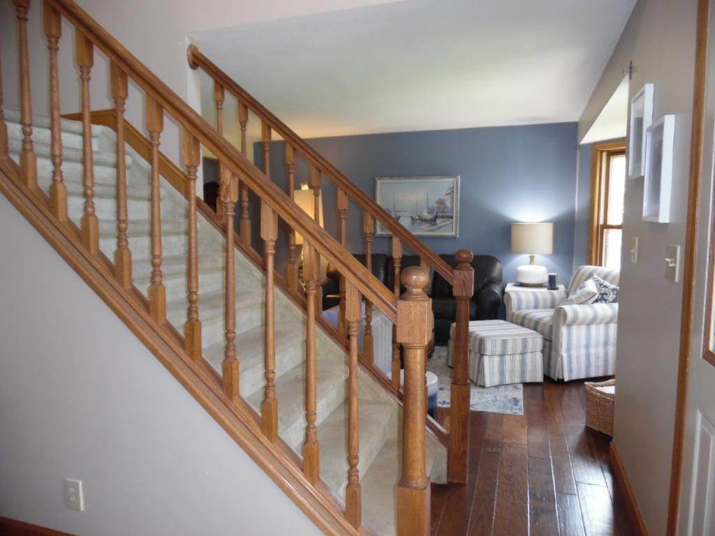 16. Single Family Homes for Sale at 2500 Hemlock Lane Petoskey, Michigan 49770 United States